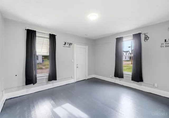 Photo 4 of Sale Pending at 427 N 7th Street, Hamilton, OH 45011 | MLS# 1893585 | Listing updated on 2026-10-24