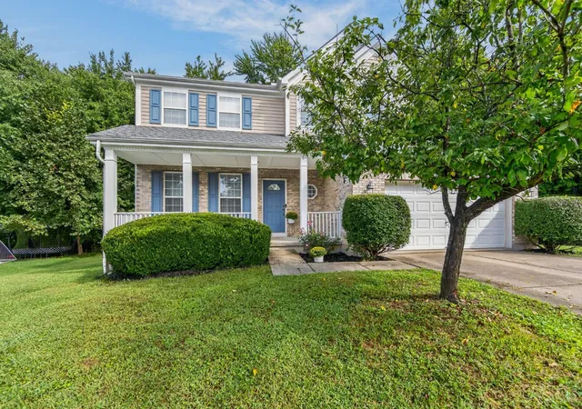 Single family home for sale at 1206 E Glen Echo Ln, Miami Twp, OH 45140 | MLS# 1893490