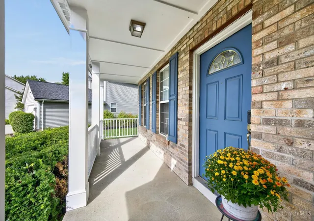 Photo 2 of Single family home for sale at 1206 E Glen Echo Ln, Miami Twp, OH 45140 | MLS# 1893490 | Listing updated on 2026-09-14