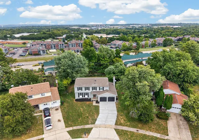 Photo 3 of Single family home for sale at 11554 Lincolnshire Dr, Cincinnati, OH 45240 | MLS# 1893723 | Listing updated on 2026-09-14