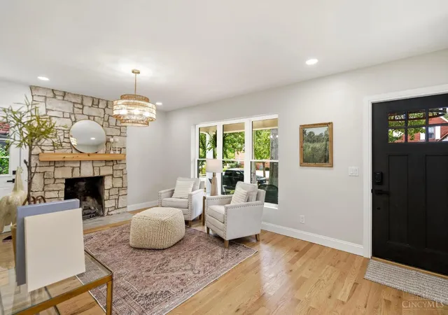 Photo 3 of Single family home for sale at 3834 Petoskey Ave, Mariemont, OH 45227 | MLS# 1893670 | Listing updated on 2026-09-14