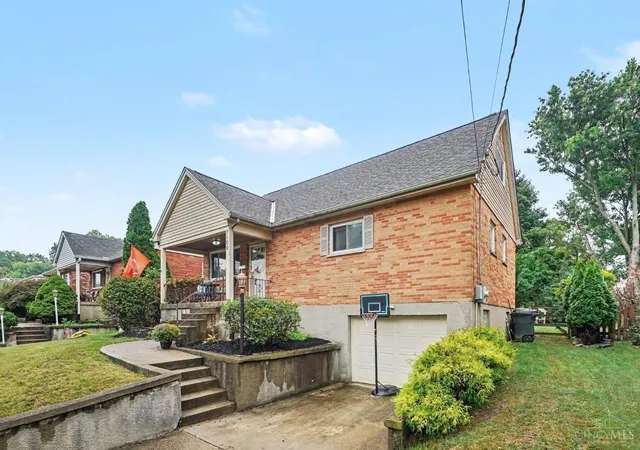 Photo 3 of Single family home for sale at 7109 Jeannie, Anderson Twp, OH 45230 | MLS# 1893734 | Listing updated on 2026-09-16