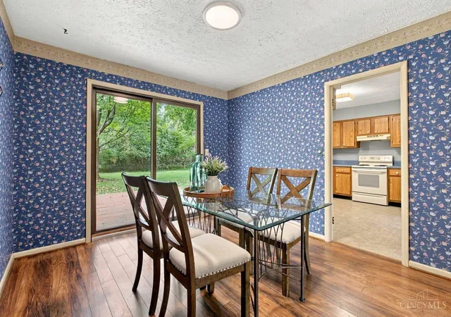 Photo 4 of Sale Pending at 726 David Dr, Oxford, OH 45056 | MLS# 1893682 | Listing updated on 2026-09-22