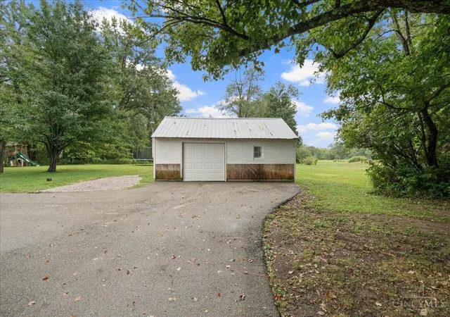 Photo 3 of Single family home for sale at 2571 Williamsburg Bantam Rd, Tate Twp, OH 45106 | MLS# 1893743 | Listing updated on 2026-10-09