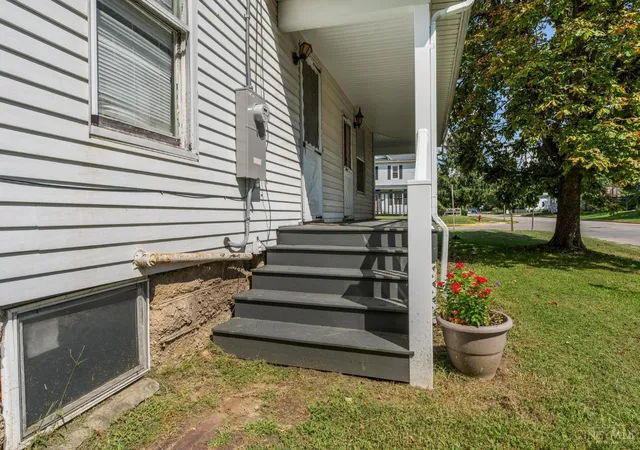 Photo 3 of Single family home for sale at 405 N Walnut St, Wilmington, OH 45177 | MLS# 1893745 | Listing updated on 2026-09-12