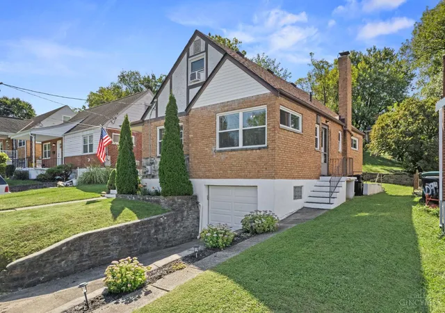 Photo 3 of Single family home for sale at 5287 Highview Dr, Cincinnati, OH 45238 | MLS# 1893648 | Listing updated on 2026-10-23