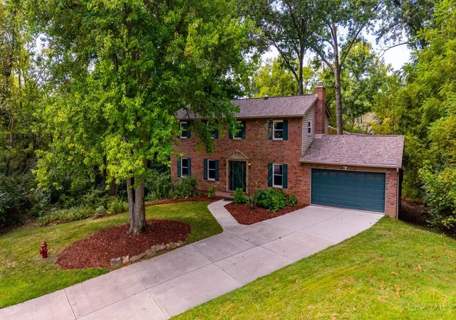 Photo 4 of Sale Pending at 1660 Foxwood Trl, Miami Twp, OH 45140 | MLS# 1893701 | Listing updated on 2026-10-02