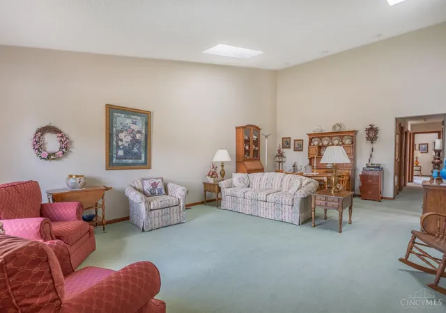 Photo 3 of Sale Pending at 4812 Shannon Way, Middletown, OH 45042 | MLS# 1893735 | Listing updated on 2026-10-30