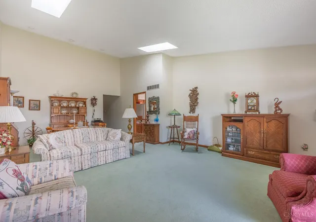 Photo 4 of Sale Pending at 4812 Shannon Way, Middletown, OH 45042 | MLS# 1893735 | Listing updated on 2026-10-30