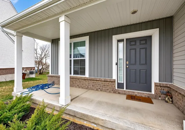 Photo 3 of Single family home for sale at 5518 Pacific Crst Ln, Fairfield Township, OH 45011 | MLS# 1893807 | Listing updated on 2026-09-24