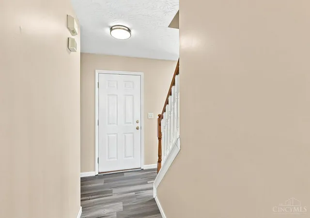 Photo 3 of Single family home for sale at 8031 Simpson Crk Way, Mason, OH 45040 | MLS# 1893803 | Listing updated on 2026-10-02