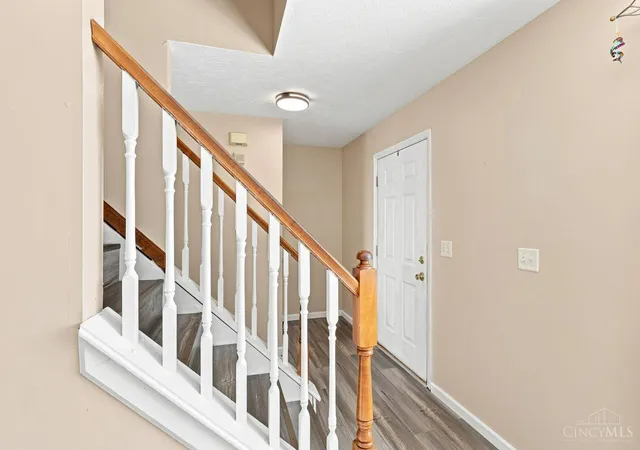 Photo 4 of Single family home for sale at 8031 Simpson Crk Way, Mason, OH 45040 | MLS# 1893803 | Listing updated on 2026-10-02