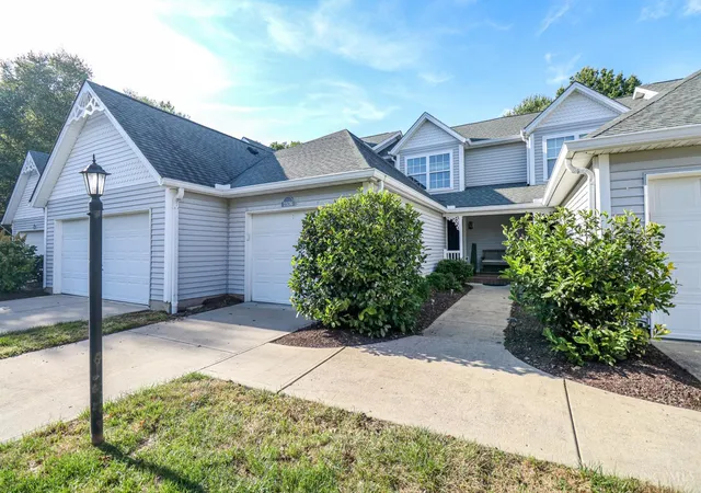 Townhouse for sale at 7576 Lake Pointe, Hamilton Twp, OH 45039 | MLS# 1893800