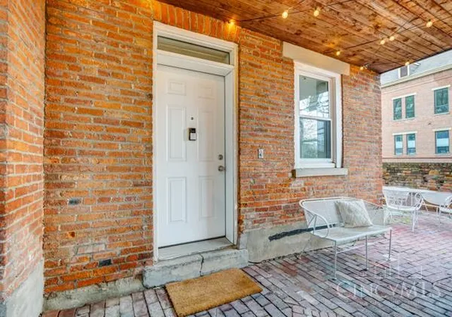Photo 3 of Condo for sale at 413 Milton St #1, Cincinnati, OH 45202 | MLS# 1892633 | Listing updated on 2026-10-03