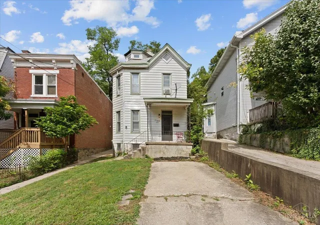 Photo 1 of Multi family home for sale at 620 Riddle Rd, Cincinnati, OH 45220 | MLS# 1893152 | Listing updated on 2026-10-23