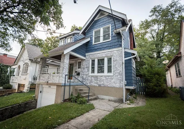 Photo 1 of Single family home for sale at 3126 Kinmont St, Cincinnati, OH 45208 | MLS# 1893568 | Listing updated on 2026-10-10