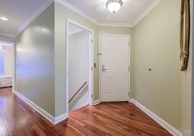 Listing Photo 4 - Condo for sale in building located at 3351 Lindsay Ln, Cincinnati, OH 45251 - Unit #33
