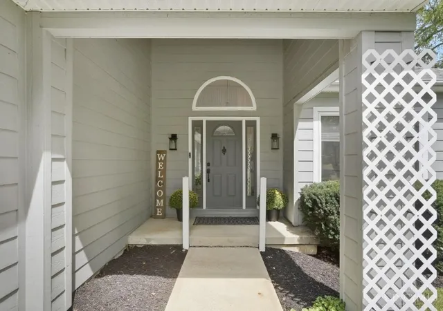 Photo 3 of Single family home for sale at 599 Lorelei Dr, Perry Twp, OH 45118 | MLS# 1893987 | Listing updated on 2026-10-21