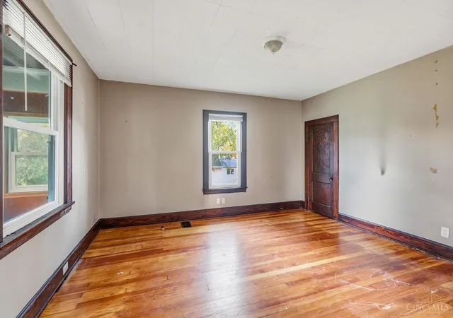 Photo 4 of Sale Pending at 1633 Dallas Ave, North College Hill, OH 45239 | MLS# 1893597 | Listing updated on 2026-10-23