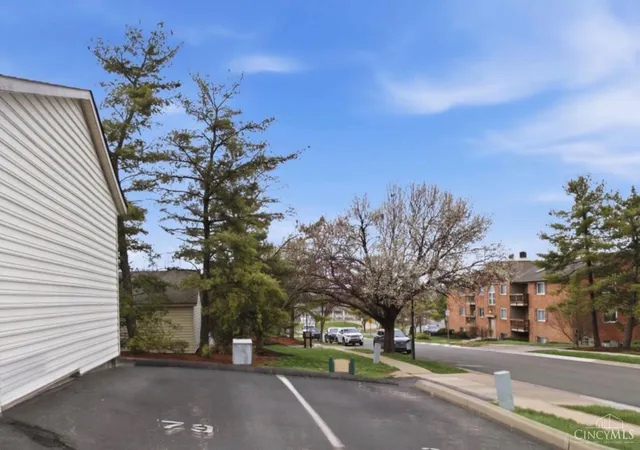 Photo 4 of Condo for sale at 1594 Gelhot Dr #79, Fairfield, OH 45014 | MLS# 1894063 | Listing updated on 2026-10-27