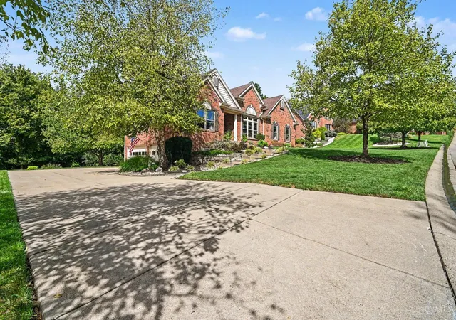 Photo 3 of Sale Pending at 7781 Dennler Ln, Colerain Twp, OH 45247 | MLS# 1893937 | Listing updated on 2026-10-12