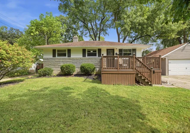 Photo 1 of Single family home for sale at 2 Clertoma Dr, Milford, OH 45150 | MLS# 1894159 | Listing updated on 2026-10-12
