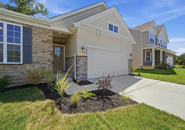 Photo 1 of Single family home for sale at 1255 Eagle Blvd, Maineville, OH 45039 | MLS# 1894075 | Listing updated on 2026-10-03