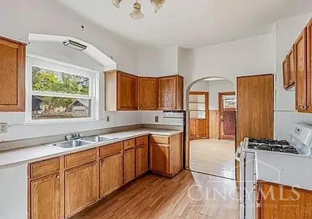 Photo 3 of Single family home for sale at 6605 Windward St, Cincinnati, OH 45227 | MLS# 1894097 | Listing updated on 2026-10-11