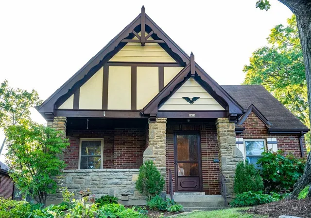 Photo 1 of Sale Pending at 5923 Beacraft Ave, Cincinnati, OH 45213 | MLS# 1894267 | Listing updated on 2026-10-06