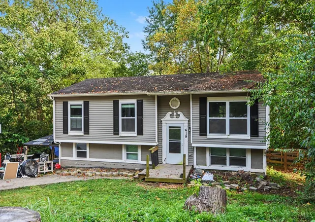 Photo 1 of Single family home for sale at 419 Mt Nebo Rd, Cleves, OH 45002 | MLS# 1894312 | Listing updated on 2026-10-26