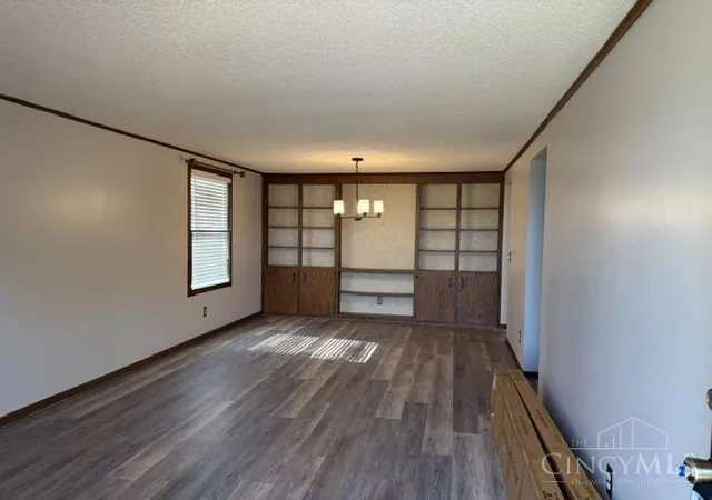 Listing Photo 4 - Condo for sale in building located at 5064 Queenswood Ct, Hamilton, OH 45011