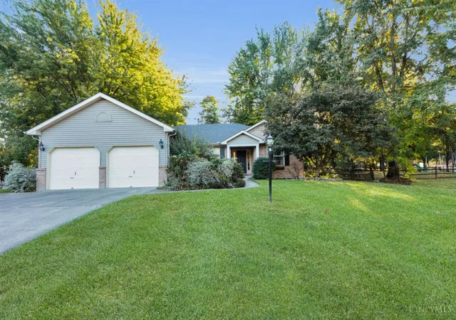 Photo 1 of Single family home for sale at 3424 Dale Ln, Pierce Twp, OH 45102 | MLS# 1894388 | Listing updated on 2026-10-10