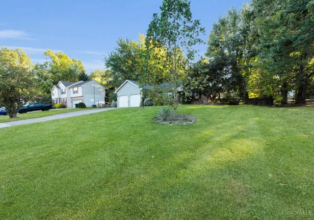 Photo 3 of Single family home for sale at 3424 Dale Ln, Pierce Twp, OH 45102 | MLS# 1894388 | Listing updated on 2026-10-10