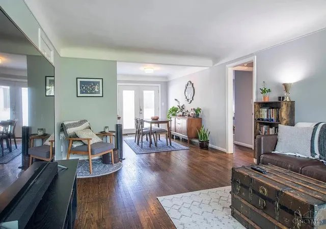 Photo 4 of House for sale at 1735 Sutton Ave, Cincinnati, OH 45230 | MLS# 1894268 | Listing updated on 2026-09-18