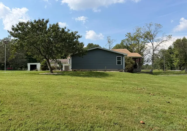Photo 3 of Single family home for sale at 5300 Lindsey Rd, Green Twp, OH 45154 | MLS# 1894427 | Listing updated on 2026-10-22