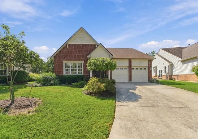 Photo 1 of Sale Pending at 6955 Hunters Close, Hamilton Twp, OH 45039 | MLS# 1894415 | Listing updated on 2026-10-23