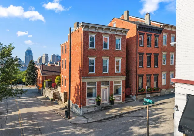 Photo 1 of Condo for sale at 561 Milton St #O, Cincinnati, OH 45202 | MLS# 1894073 | Listing updated on 2026-09-21