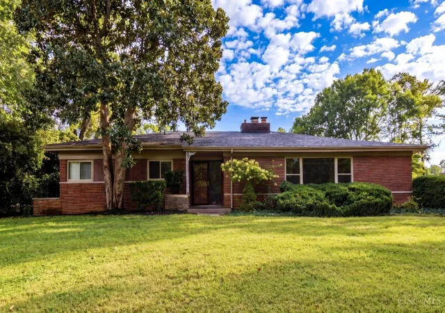 Photo 1 of Sale Pending at 6622 E Farm Acres Dr, Amberley, OH 45237 | MLS# 1894417 | Listing updated on 2026-09-21
