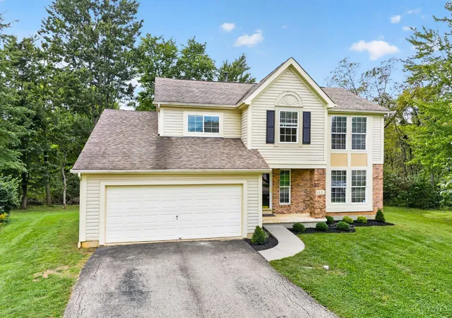 Photo 1 of Sale Pending at 1321 Covedale Ln, Batavia Twp, OH 45102 | MLS# 1894431 | Listing updated on 2026-10-21