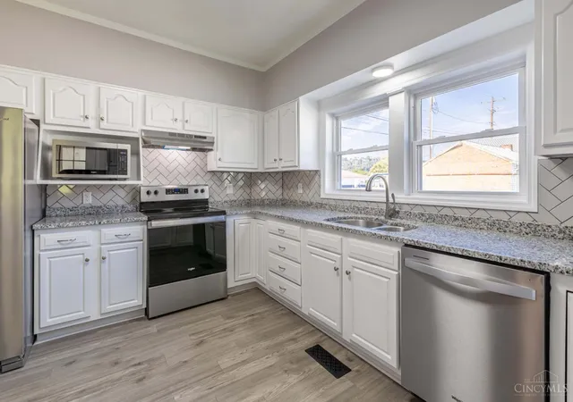 Photo 1 of Single family home for sale at 738 US Rt 52, Aberdeen, OH 45101 | MLS# 1890568 | Listing updated on 2026-09-21