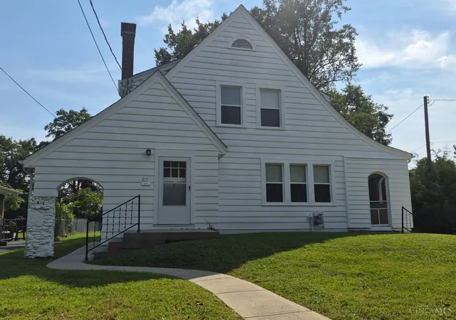 Photo 1 of Single family home for sale at 43 Chestnut Ave, Wyoming, OH 45215 | MLS# 1894547 | Listing updated on 2026-09-23