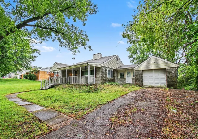 Photo 1 of Single family home for sale at 7723 W Chester Rd, West Chester, OH 45069 | MLS# 1894560 | Listing updated on 2026-09-22