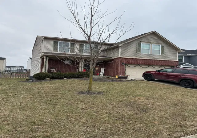 Photo 1 of Single family home for sale at 5865 Hayden Dr, Middletown, OH 45042 | MLS# 1894561 | Listing updated on 2026-10-10