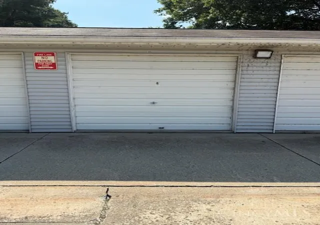 Listing Photo 3 - Condo for sale in building located at 7650 Cheviot Rd, Cincinnati, OH 45247 - Unit #312