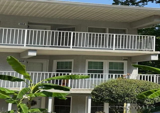 Listing Photo 4 - Condo for sale in building located at 7650 Cheviot Rd, Cincinnati, OH 45247 - Unit #312