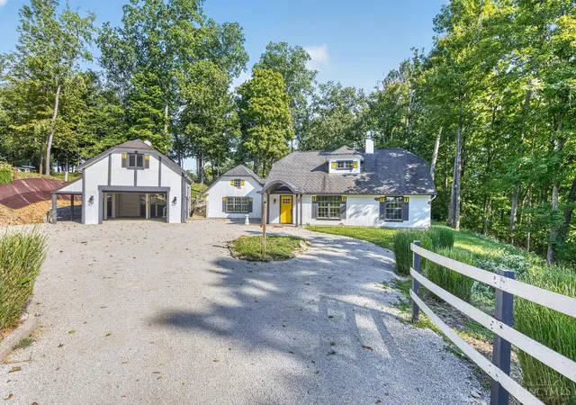 Photo 1 of Single family home for sale at 1843 Adams Rd, Loveland, OH 45140 | MLS# 1894635 | Listing updated on 2026-09-21