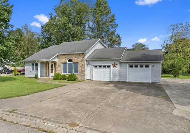 Single family home for sale at 2000 Stivers Rd, Aberdeen, OH 45101 | MLS# 1894744