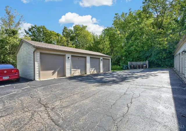 Listing Photo 4 - Condo for sale in building located at 1625 W Augusta Blvd, Fairfield, OH 45014 - Unit #167