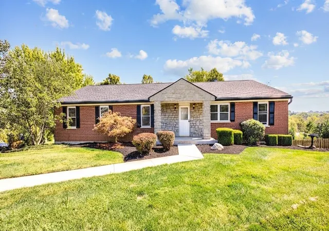 Photo 1 of Single family home for sale at 6831 Perinwood Dr, Green Twp, OH 45248 | MLS# 1894728 | Listing updated on 2026-10-19