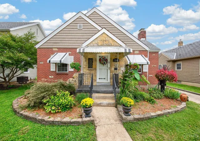 Photo 1 of Sale Pending at 504 N Lawn Ave, Hamilton, OH 45013 | MLS# 1894719 | Listing updated on 2026-10-01